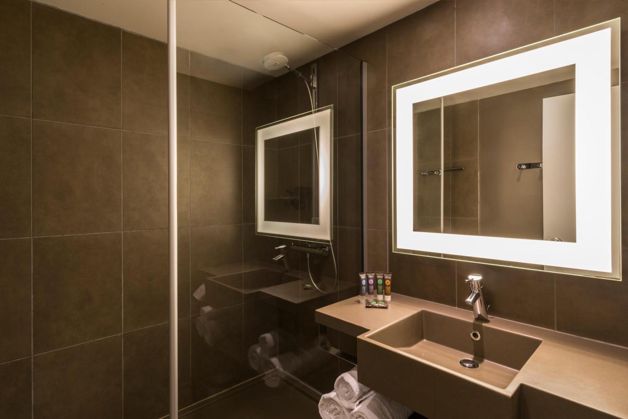Ibis Styles Lyon Bron Eurexpo Hotel Kültér fotó
